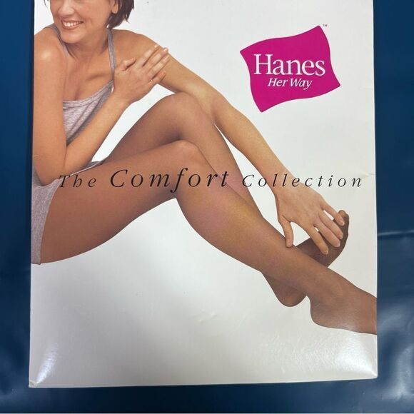 Vtg Hanes CONTROL TOP Silky Sheer Pantyhose Soft Silky Feel ALMOST THERE size cd - Picture 2 of 4